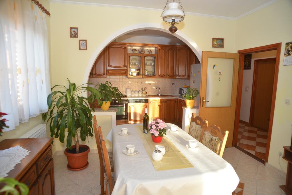 Apartment Peric زادار الغرفة الصورة