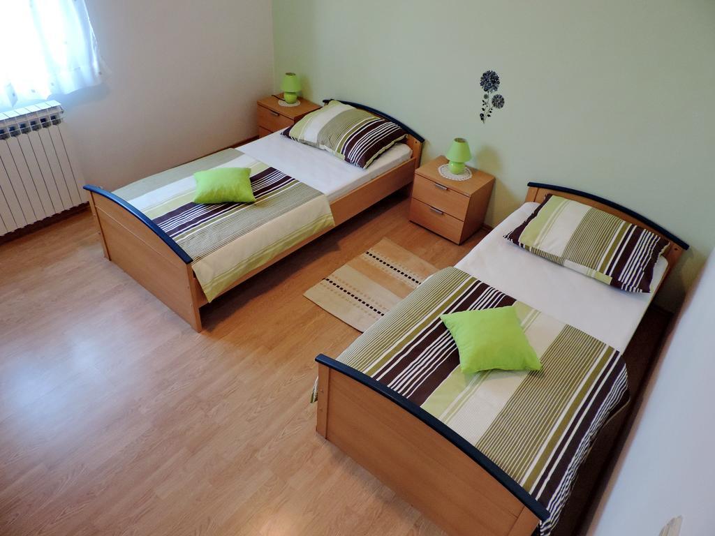 Apartment Peric زادار الغرفة الصورة